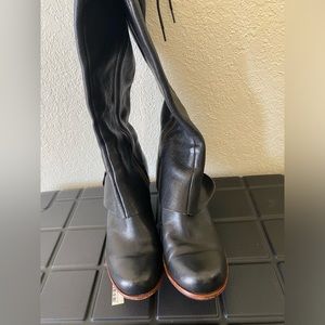 women’s boots - size 6